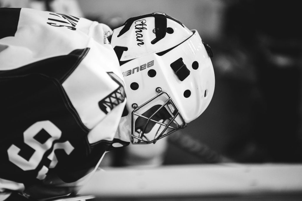Hellebuyck trade